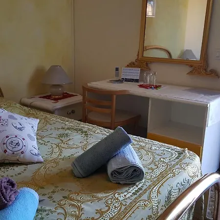 United States Of Europe Bed & Breakfast